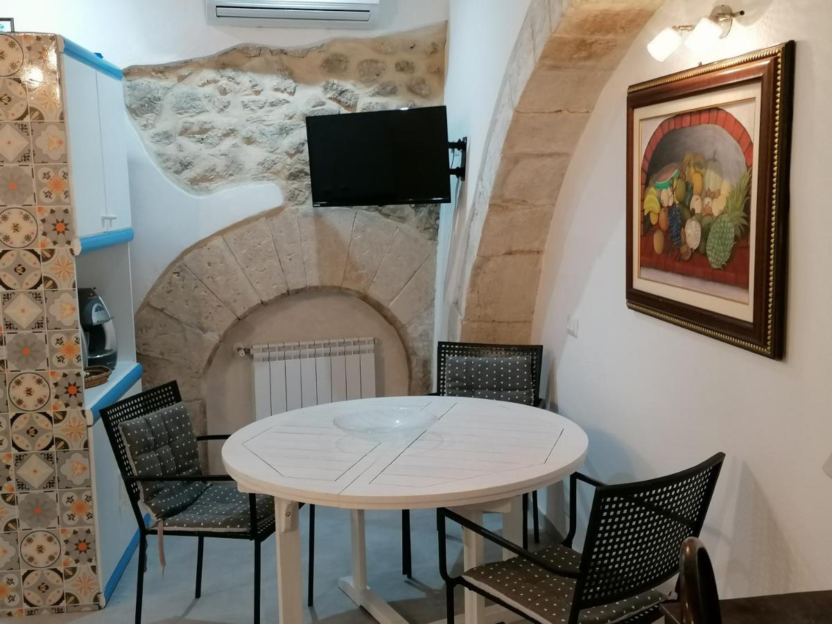 Il Cortiletto Di Via Minniti Syracuse Exterior foto